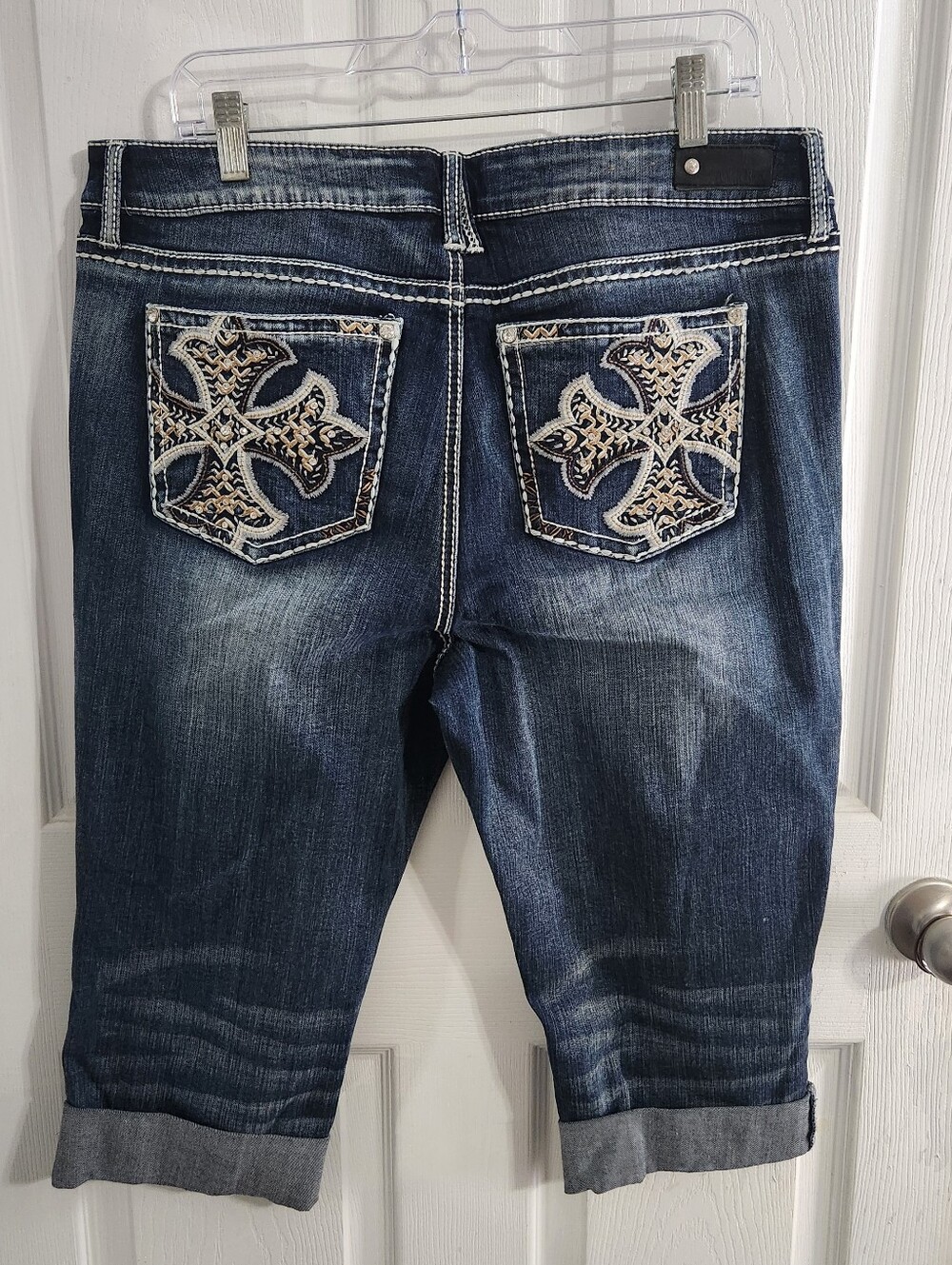 Antique Rivet embroidered Y2K cropped denim jeans bling size 36